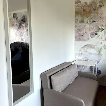 Wooddesign Netflix Box Spring Weinheim